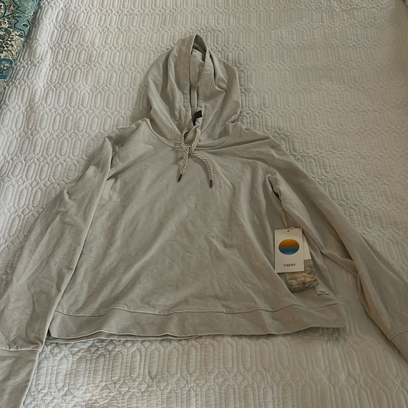 Vuori Halo Essential Hoodie - Picture 2 of 5